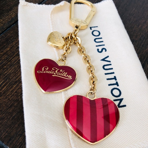 Louis Vuitton Jewelry - 🌹RARE - Authentic LV Porte Crecoeur Rayleur Heart Bag Charm Heart Logo